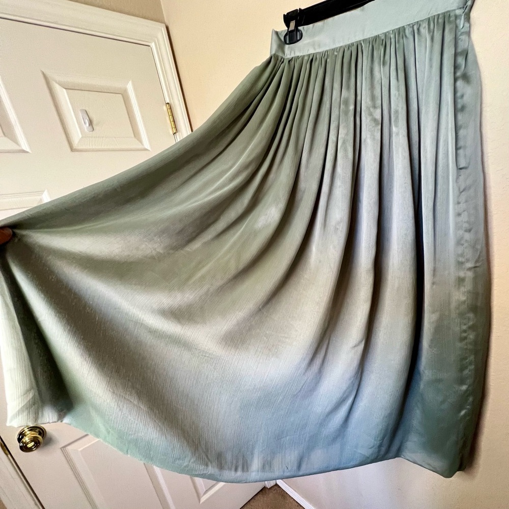 Han Feng New York Vintage 90s Light Green Flowy Maxi Skirt